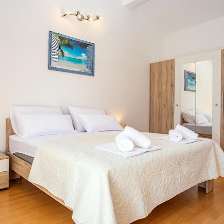 Apartments Adisa Omiš Kültér fotó
