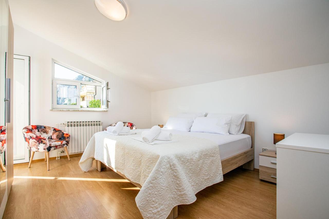 Apartments Adisa Omiš Kültér fotó